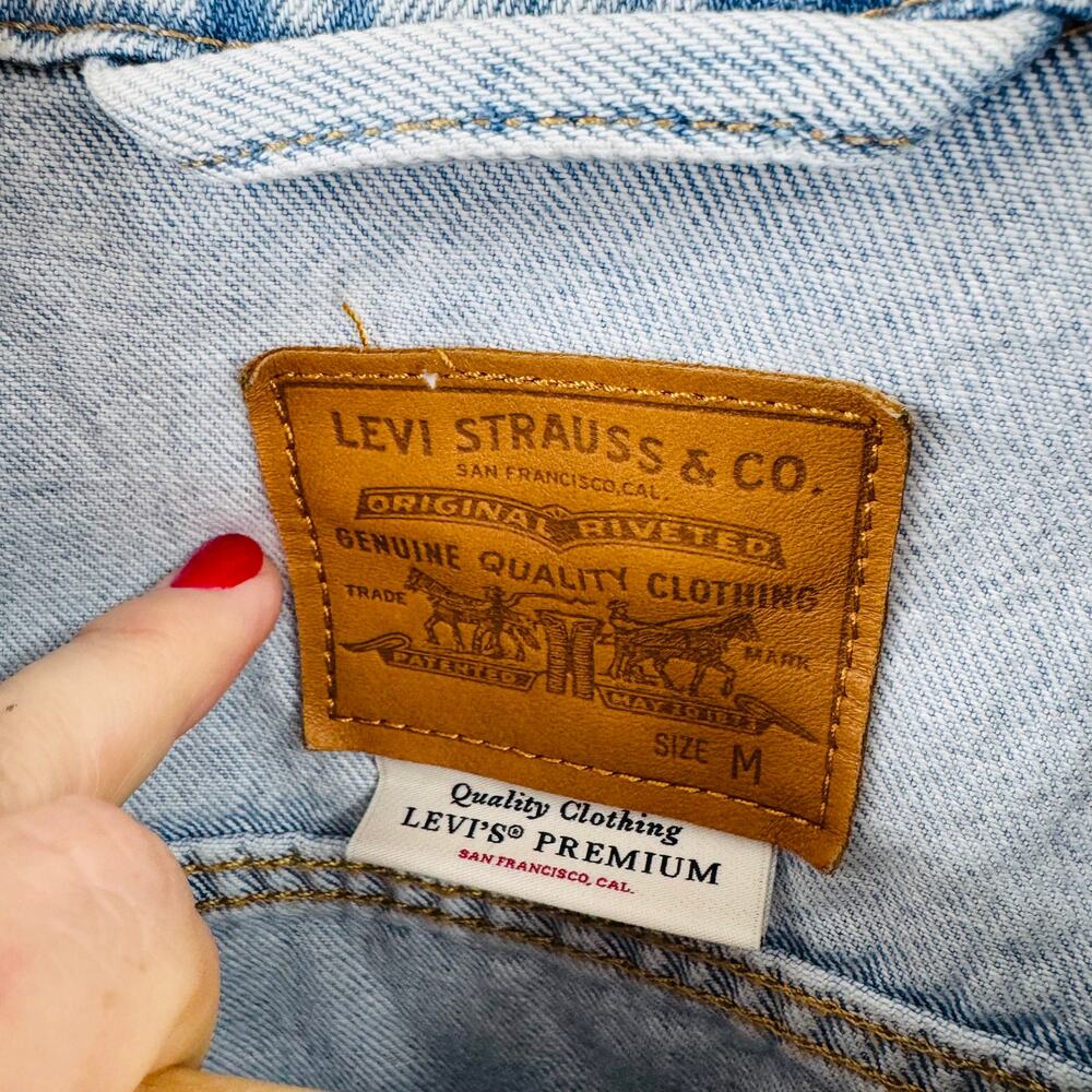 Levi’s Premium Patchwork Denim Jacket M Distresse… - image 3